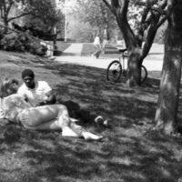 1985 Students, April Outdoor Candid Shots 06