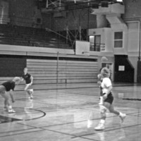 1985 Women's Basketball Practice 07
