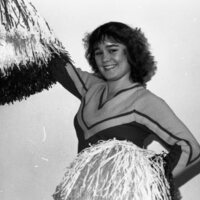 1985 Football Cheerleaders 18