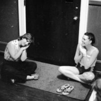 80's Students, Waiting