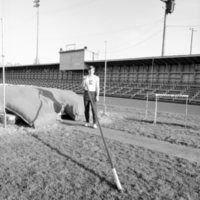 1970 Track, Pole Vault
