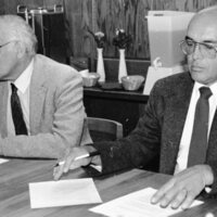 1987 Meeting, Signing 14