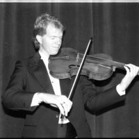 1991 Violinist, Clark Potter 02