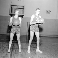1958-59 Basketball Players 1