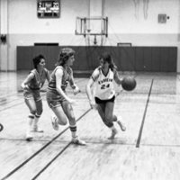 1982 Women's Basketball, EOSC vs. Lewis &amp; Clark, Action 08