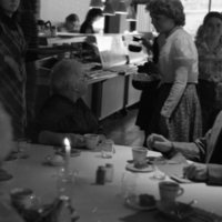 1981 Students Serve Elderly 02