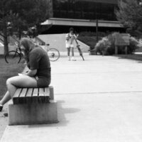 1985 Students, May Outdoor Candid Shots 32