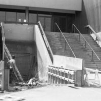 1981 Hoke Hall Entrance Construction 06