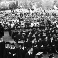 1976 Graduation 27