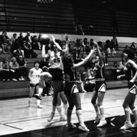 1982 Women's Basketball, EOSC vs. Oregon Tech, Action 06