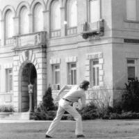 1976 Student, Frisbee 05