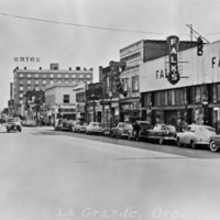 La Grande, Street Scene 25