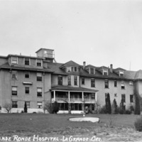 La Grande, Hospital 1
