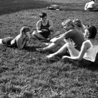 1982 Students, BBQ 05