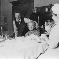 Reuter, Dining Room 6