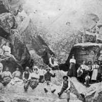 Elgin, Rock Wall