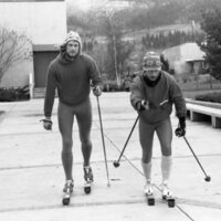 1985 Skiing on Campus 09
