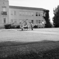 1967 Summer Graduation, Guest Arrival 04