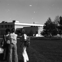 1981 Students, Outdoors 06