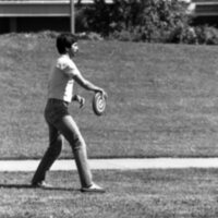 1987 Student, Frisbee 02