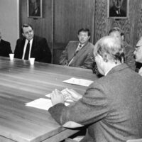 1987 Meeting, Signing 09