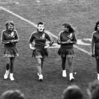 1987 Cheerleaders Walking 02