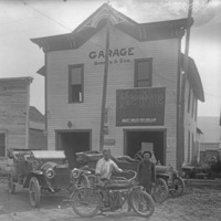 Elgin, Barnes Garage