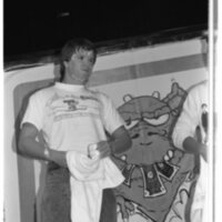 1989 Guest, The Buzzard of Bucks 24