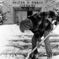 1974 Student, Shoveling Snow 02