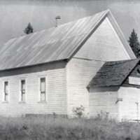 1973 Paradise, Community Hall