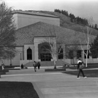1991 Students, Walking 49