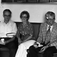 1982 Guests, Party 02