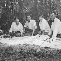 Reuter Group-J, Picnic 4