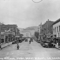La Grande, Street Scene 22