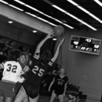 1984 Women's Basketball Action, EOSC vs. Whitman 19