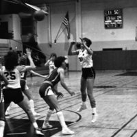 1982 Women's Basketball, EOSC vs. Oregon Tech, Action 04
