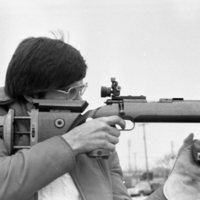 1980 Rifle, Aiming 03