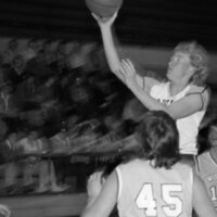 1985 Women's Basketball Action, EOSC vs. LCSC 04