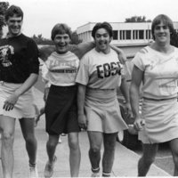 1984 Students, Gender Bending 01