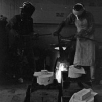 1977 Sculpture Class, Casting 14
