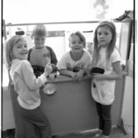 1989 Ackerman Elementary School, Playing 02