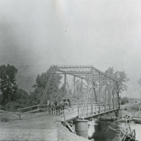 Island City, Bridge