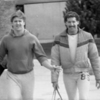 1986 Students, Outdoors in April 04
