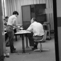 1985 June, Student Consults Professor 02