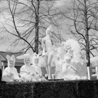1957 Parade, Spring Float 3-2