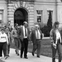 1986 Students &amp; Employees, Walking 06