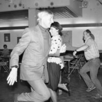 1986 Alumni Dinner, Social 05