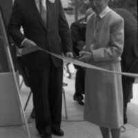 1990 Loso Hall Dedication, Ribbon Cutting 05