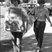 1988 Residence Life, Moving In 07
