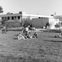 1981 Dorm Play Day &amp; Steak Fry, Barbecue 01